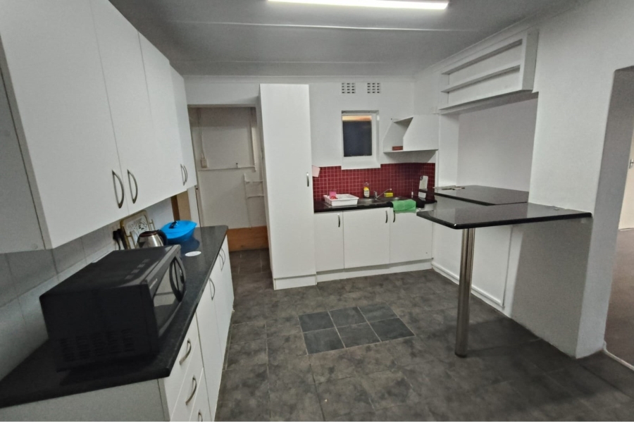 To Let 2 Bedroom Property for Rent in Beacon Bay Eastern Cape